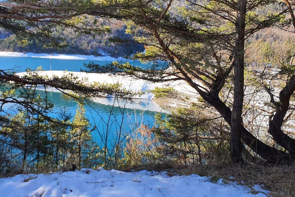 Duplex Cocooning Avec Vue Lac Et Montagnes Савин Екстериор снимка